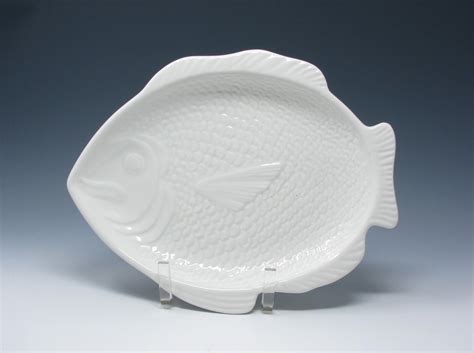 Vintage Whittier California Pottery Large White Ceramic Fish .